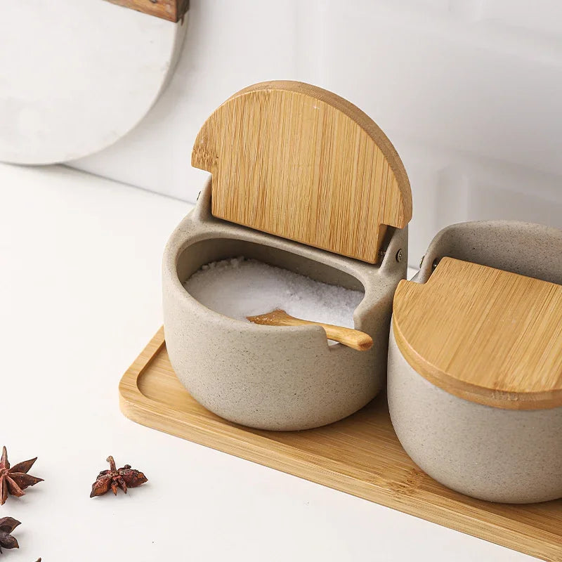 برطمان توابل سيراميك بغطاء خيزران وملعقة